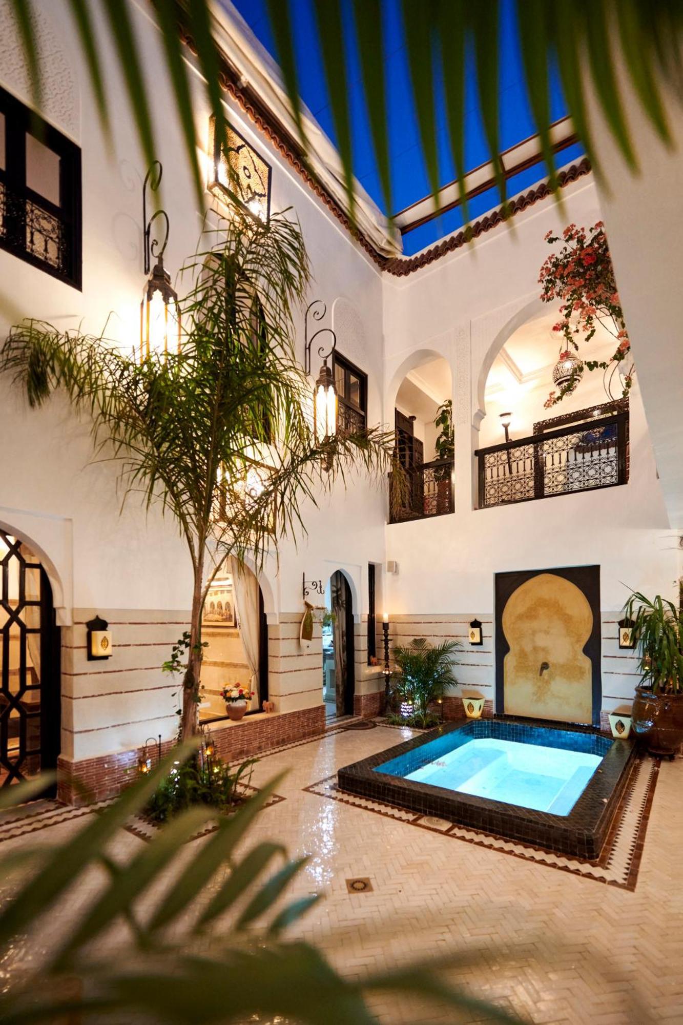 Riad Dar Amanza En Exclusivite Avec 4 Chambres Au Coeur De La Medina Marrakesh Exterior foto