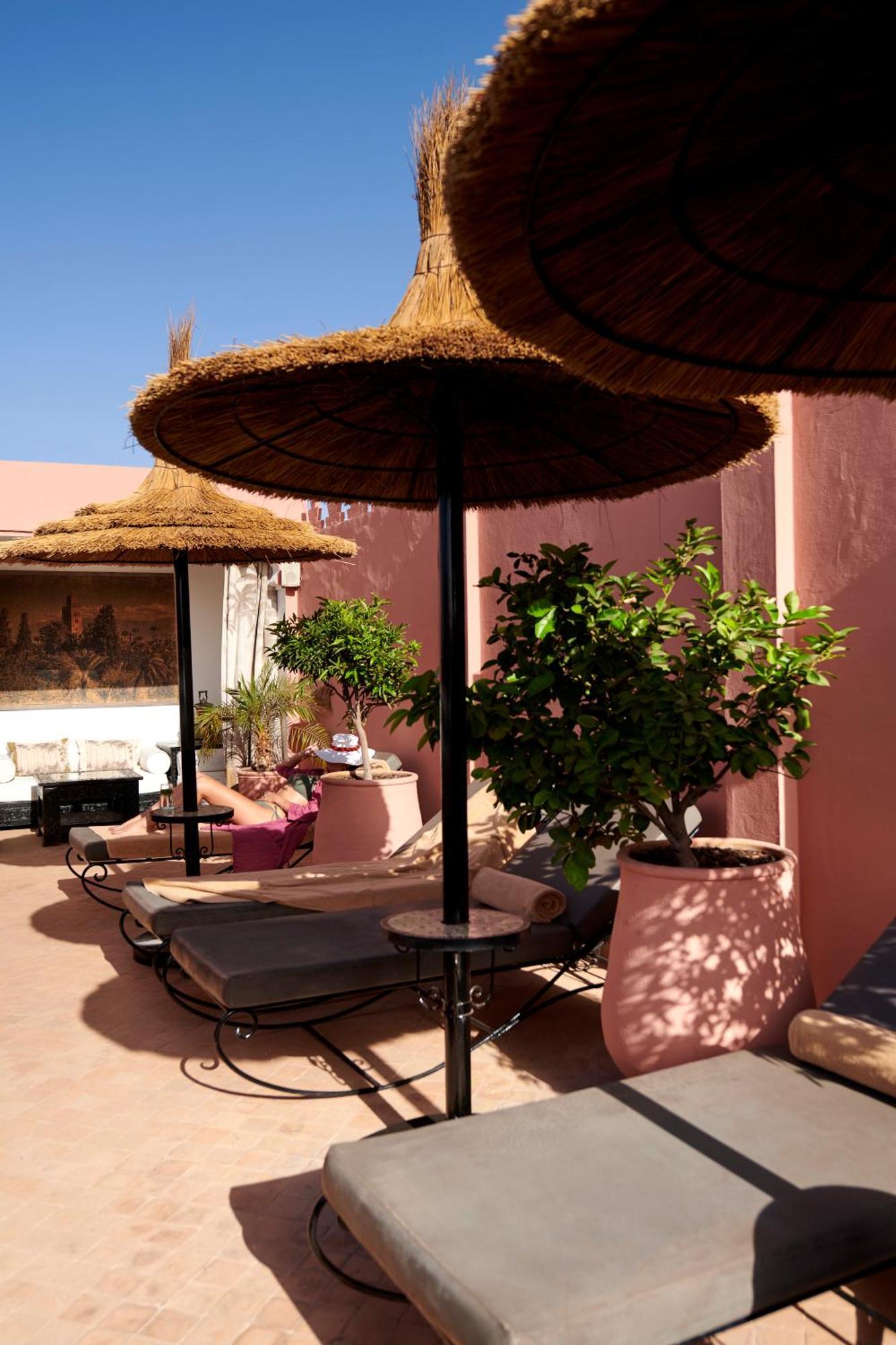 Riad Dar Amanza En Exclusivite Avec 4 Chambres Au Coeur De La Medina Marrakesh Exterior foto