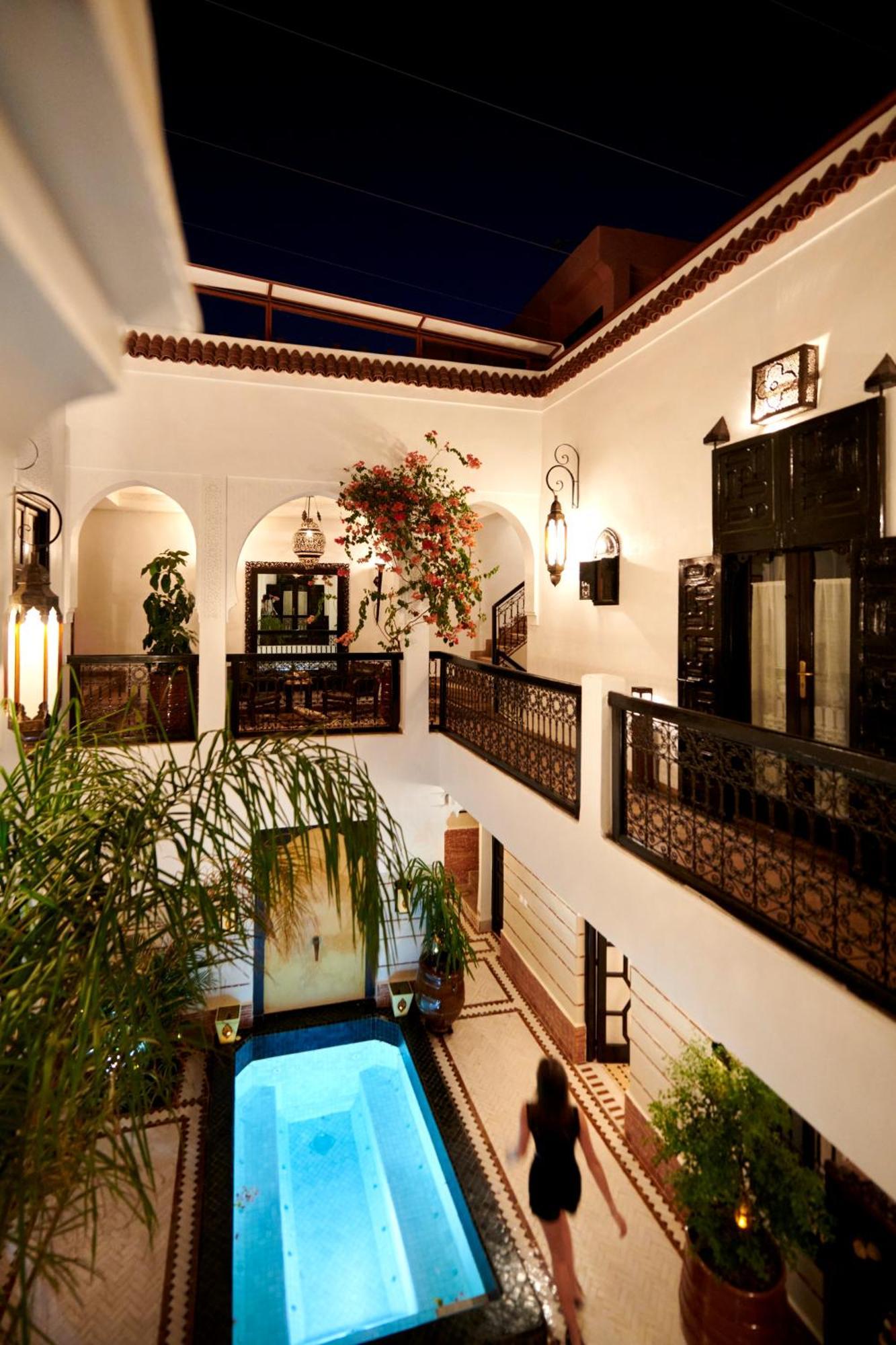 Riad Dar Amanza En Exclusivite Avec 4 Chambres Au Coeur De La Medina Marrakesh Exterior foto